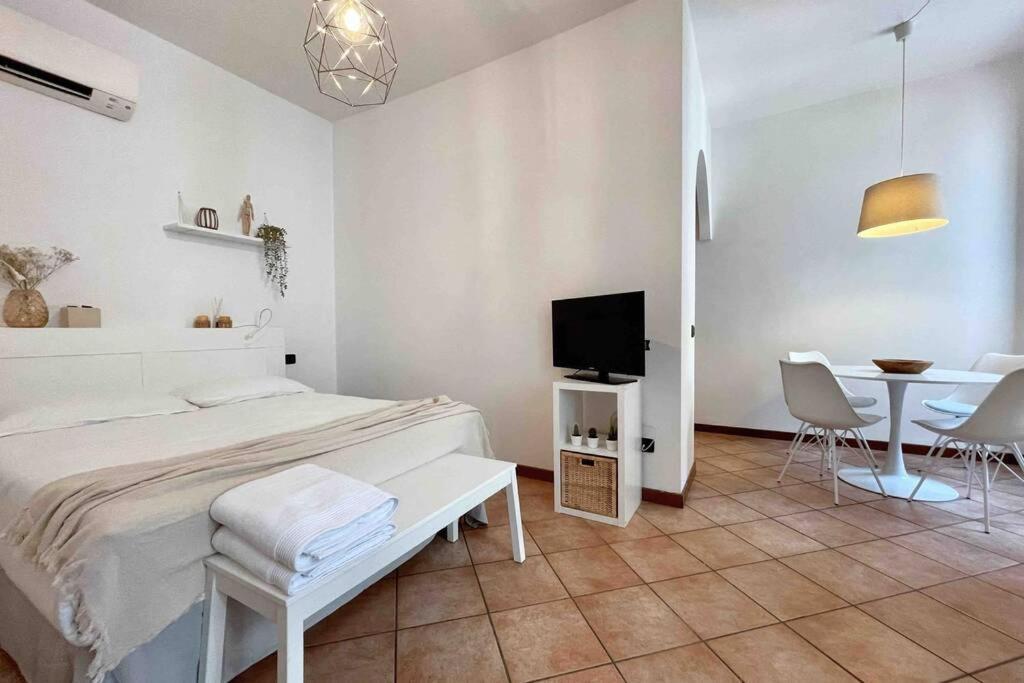 Unconventional Apartment: Centro Storico Con Bici Mantua Zewnętrze zdjęcie